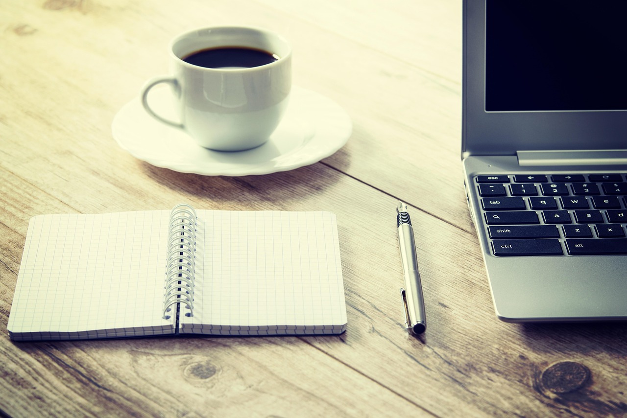 Coffee, computer, cup — Contractor Foreman: The Affordable Way to Excellence in Construction Management