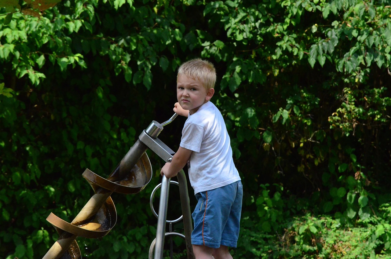 Child, boy, water feature — Dlaczego Kasyno Online Blikk? Tak, bo łapiesz podwójny Vibe