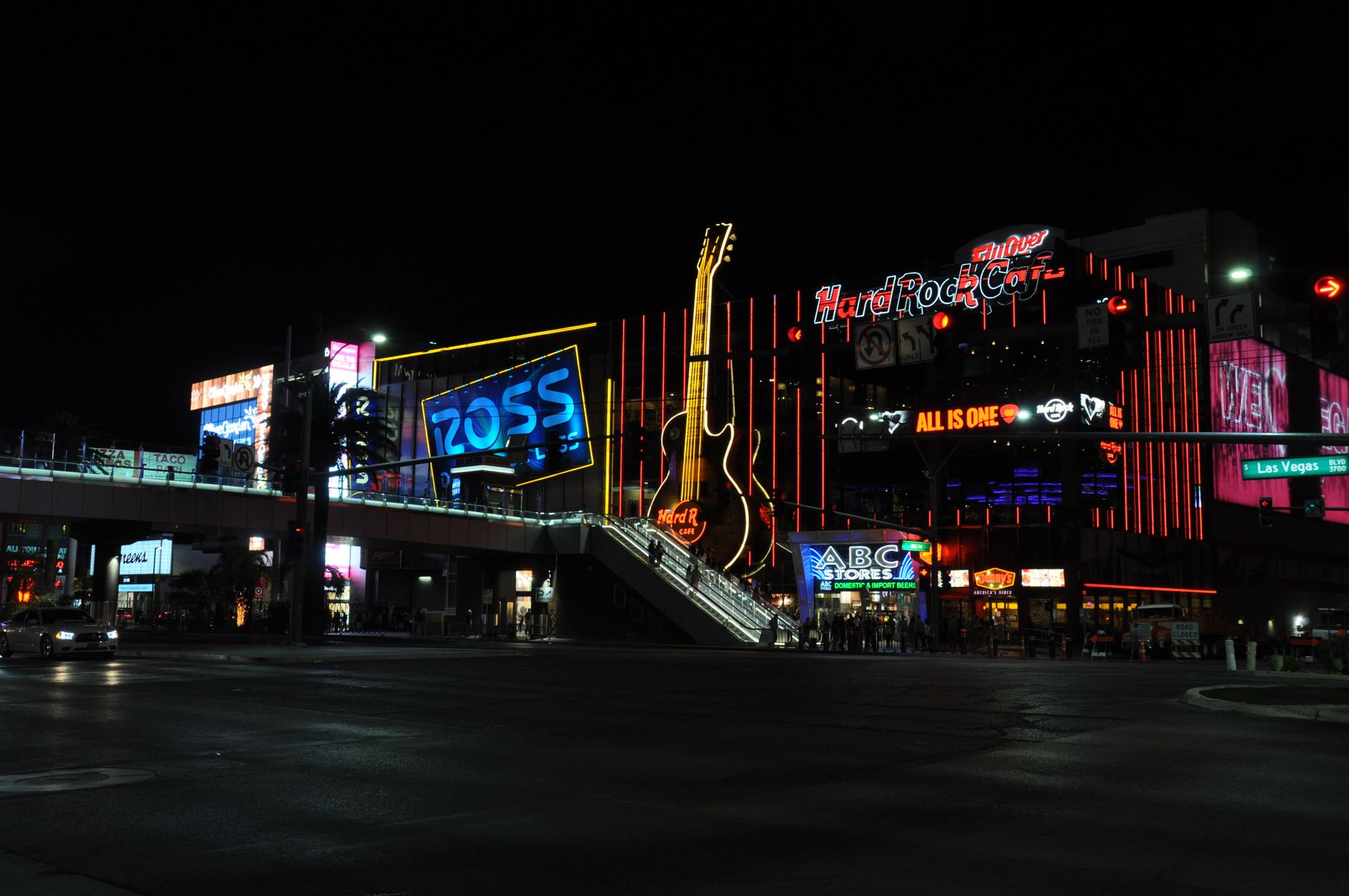 Secrets to Scoring Deals on VegasHero for Vegas Hotels