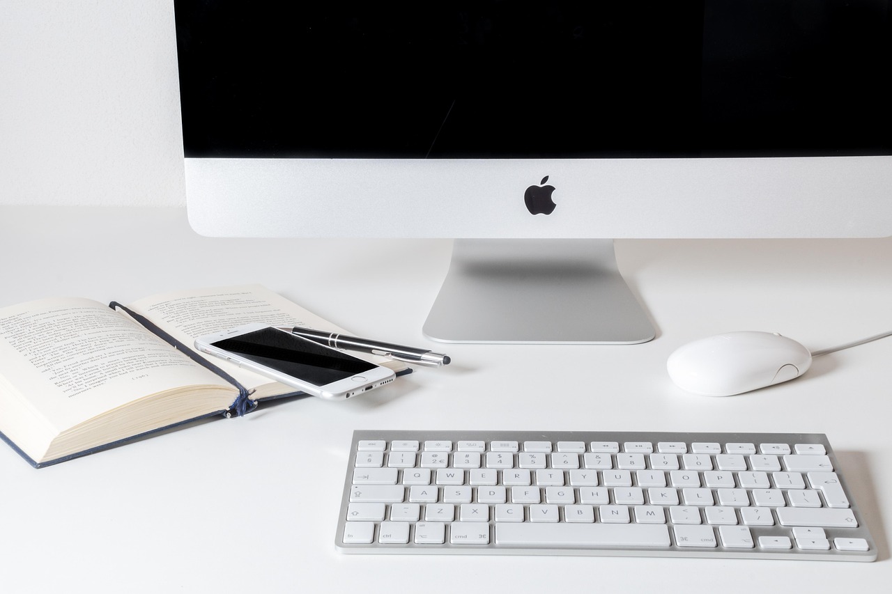 The Benefits of Part-Time Entertainment Jobs for Night Shifters
